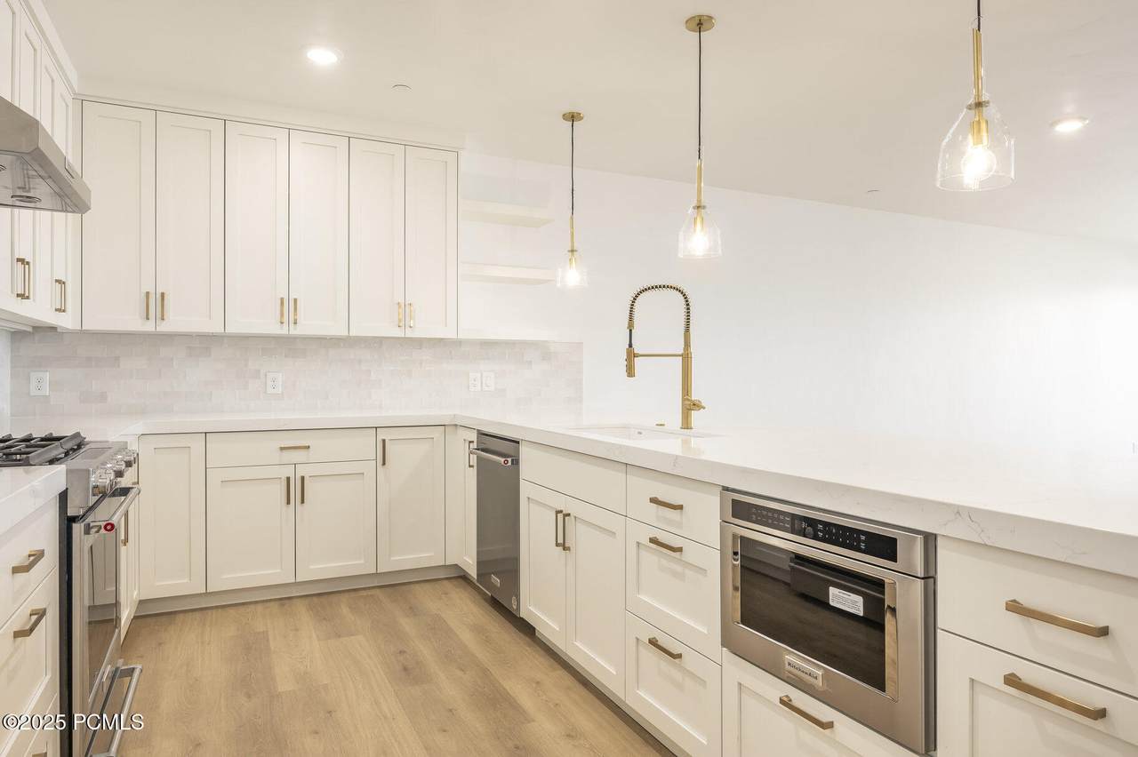 2250 Murray Holladay Road - Photo 1