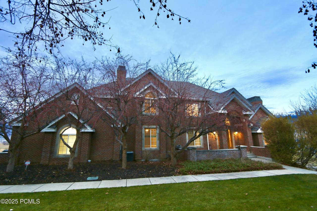 https://bt-photos.global.ssl.fastly.net/parkcity/1280_boomver_1_12505027-2.jpg