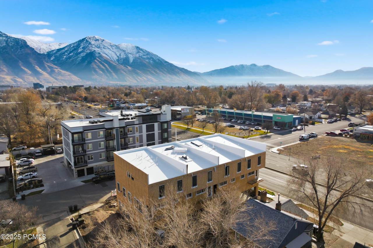 https://bt-photos.global.ssl.fastly.net/parkcity/1280_boomver_1_12505117-2.jpg