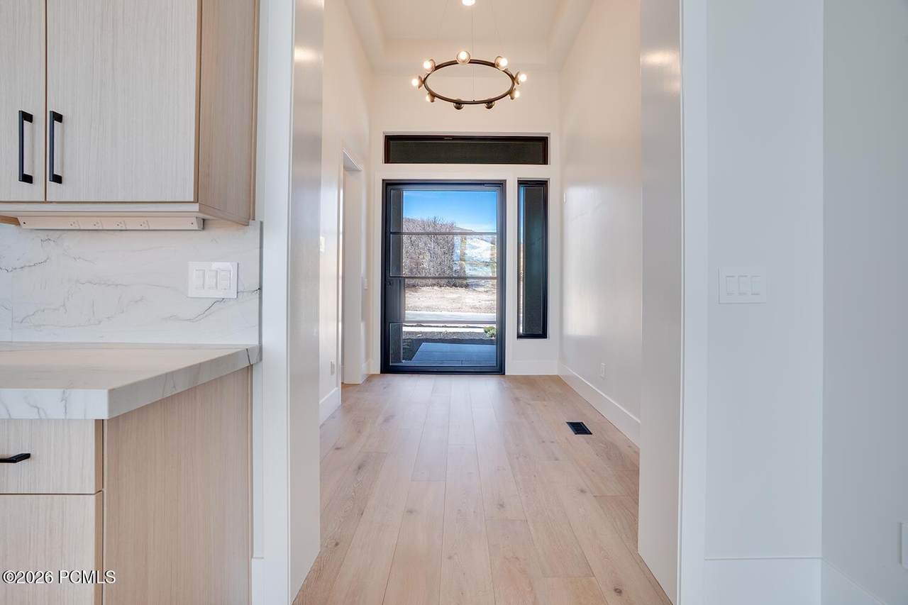 https://bt-photos.global.ssl.fastly.net/parkcity/1280_boomver_1_12505181-2.jpg