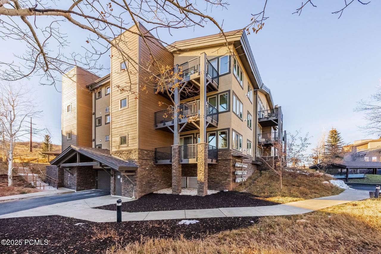 6677 2200 West - Photo 1