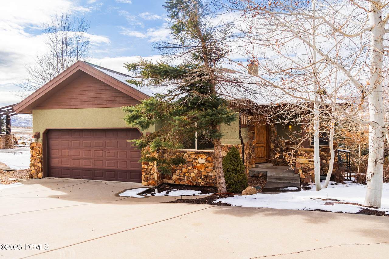 12213 Ross Creek - Photo 1