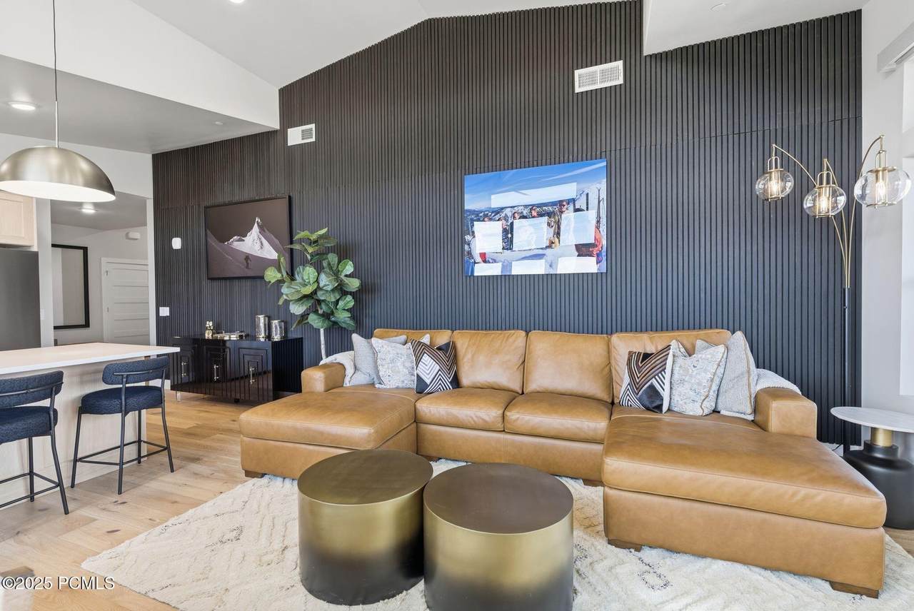 1169 Helling Circle - Photo 1