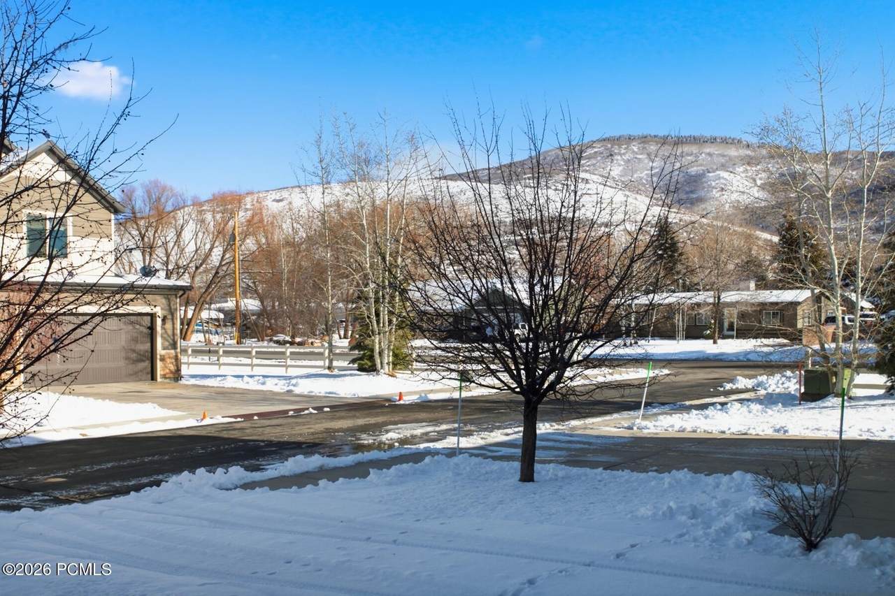 https://bt-photos.global.ssl.fastly.net/parkcity/1280_boomver_1_12600059-2.jpg