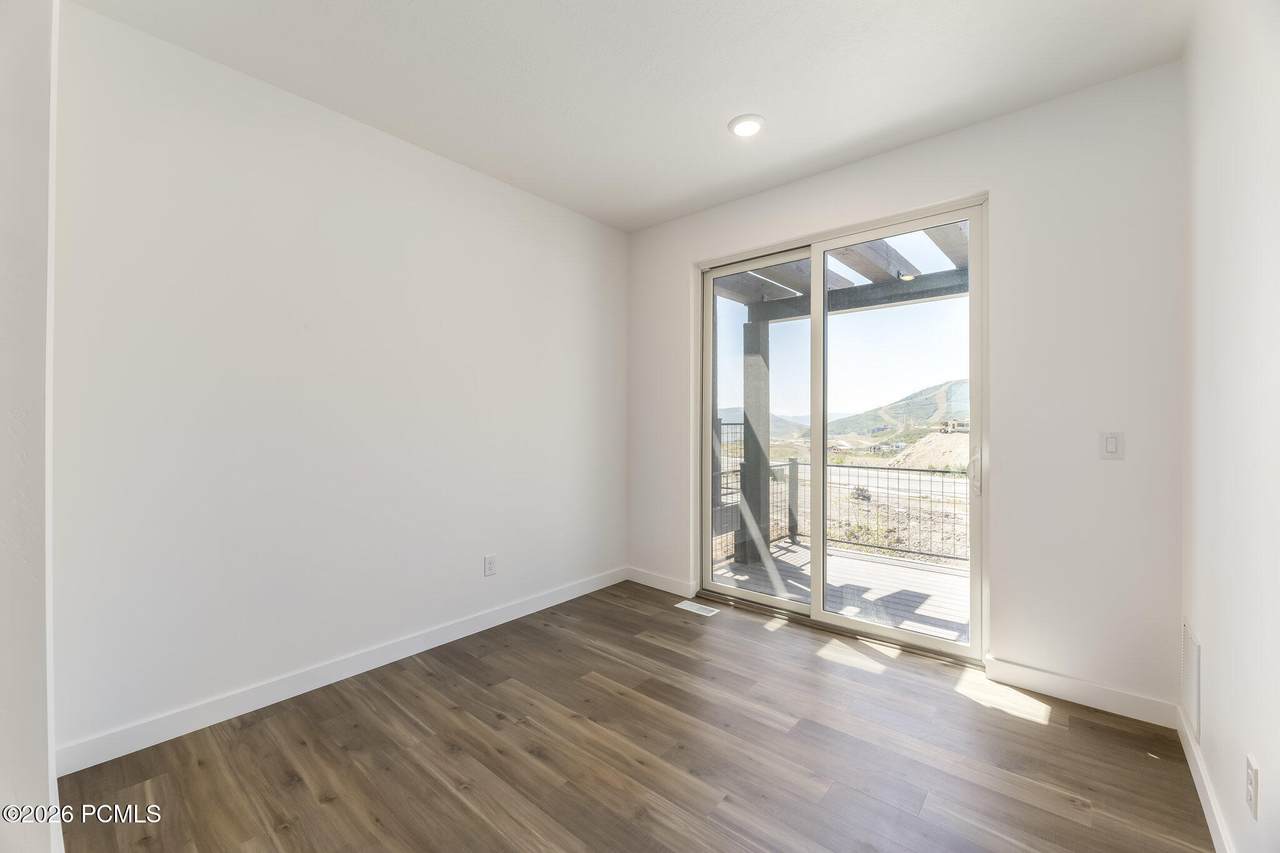 https://bt-photos.global.ssl.fastly.net/parkcity/1280_boomver_1_12600086-2.jpg