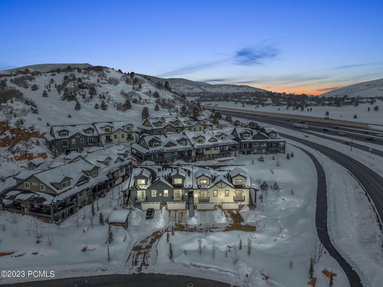 3053 Cedar Dr - Photo 1