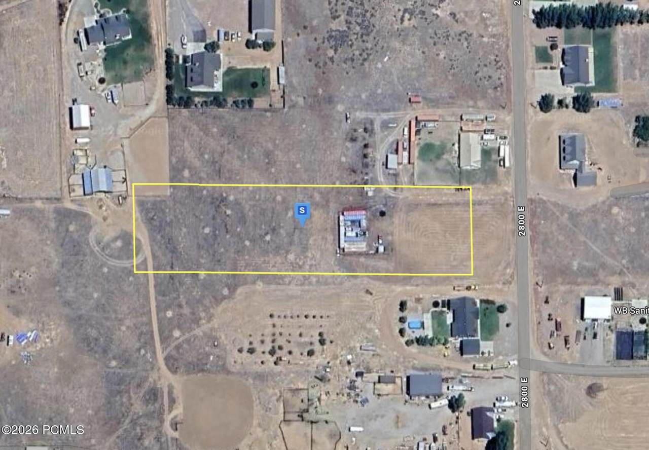 1165 2800 E - Photo 1