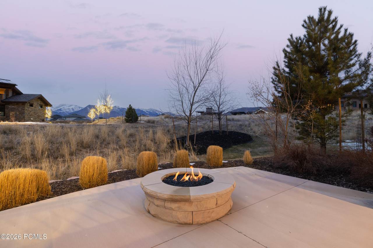 https://bt-photos.global.ssl.fastly.net/parkcity/1280_boomver_1_12600339-2.jpg