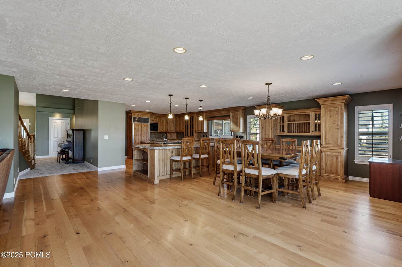 https://bt-photos.global.ssl.fastly.net/parkcity/1280_boomver_1_12600493-2.jpg