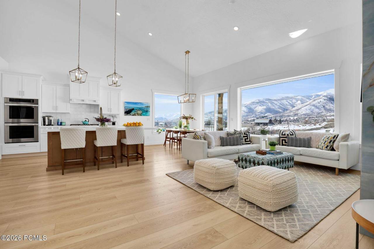 https://bt-photos.global.ssl.fastly.net/parkcity/1280_boomver_1_12600507-2.jpg