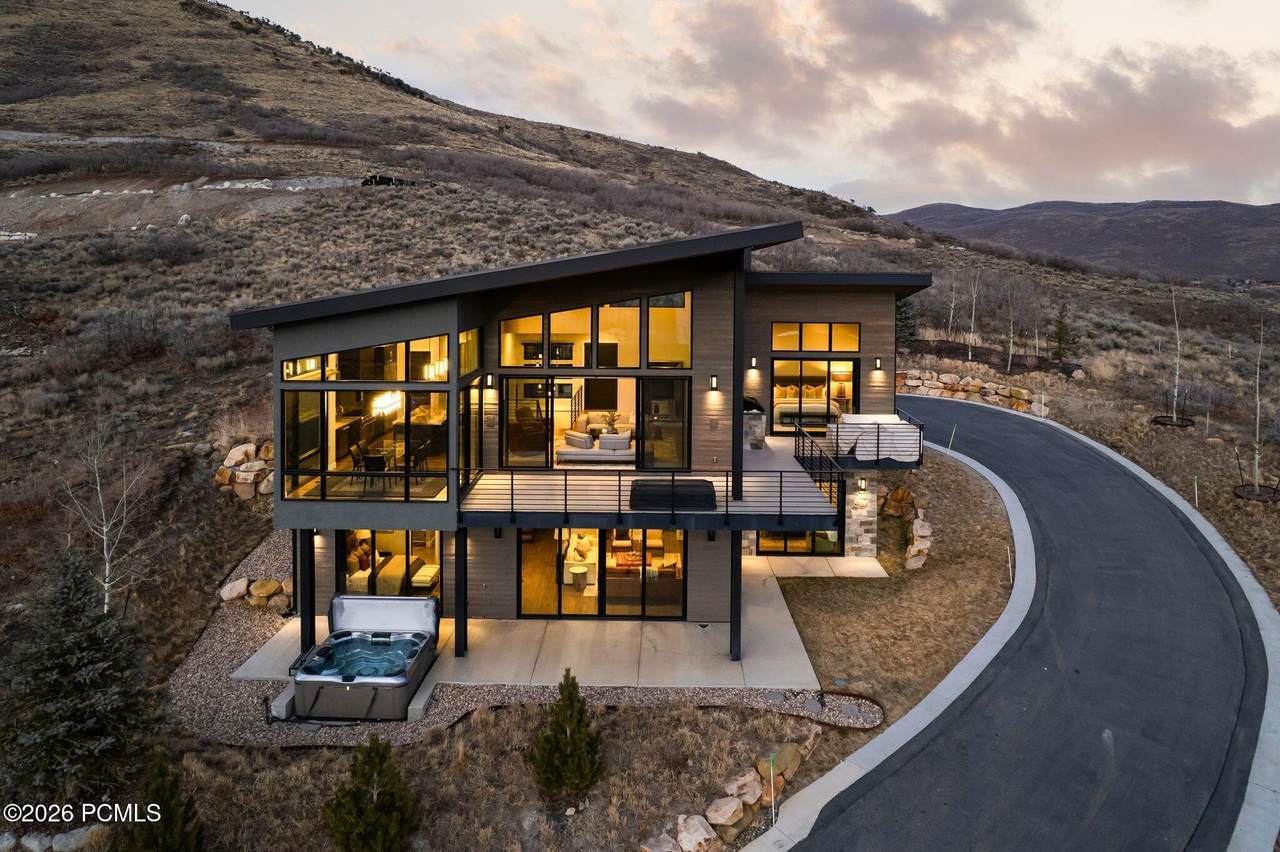 1322 Skyridge Drive - Photo 1