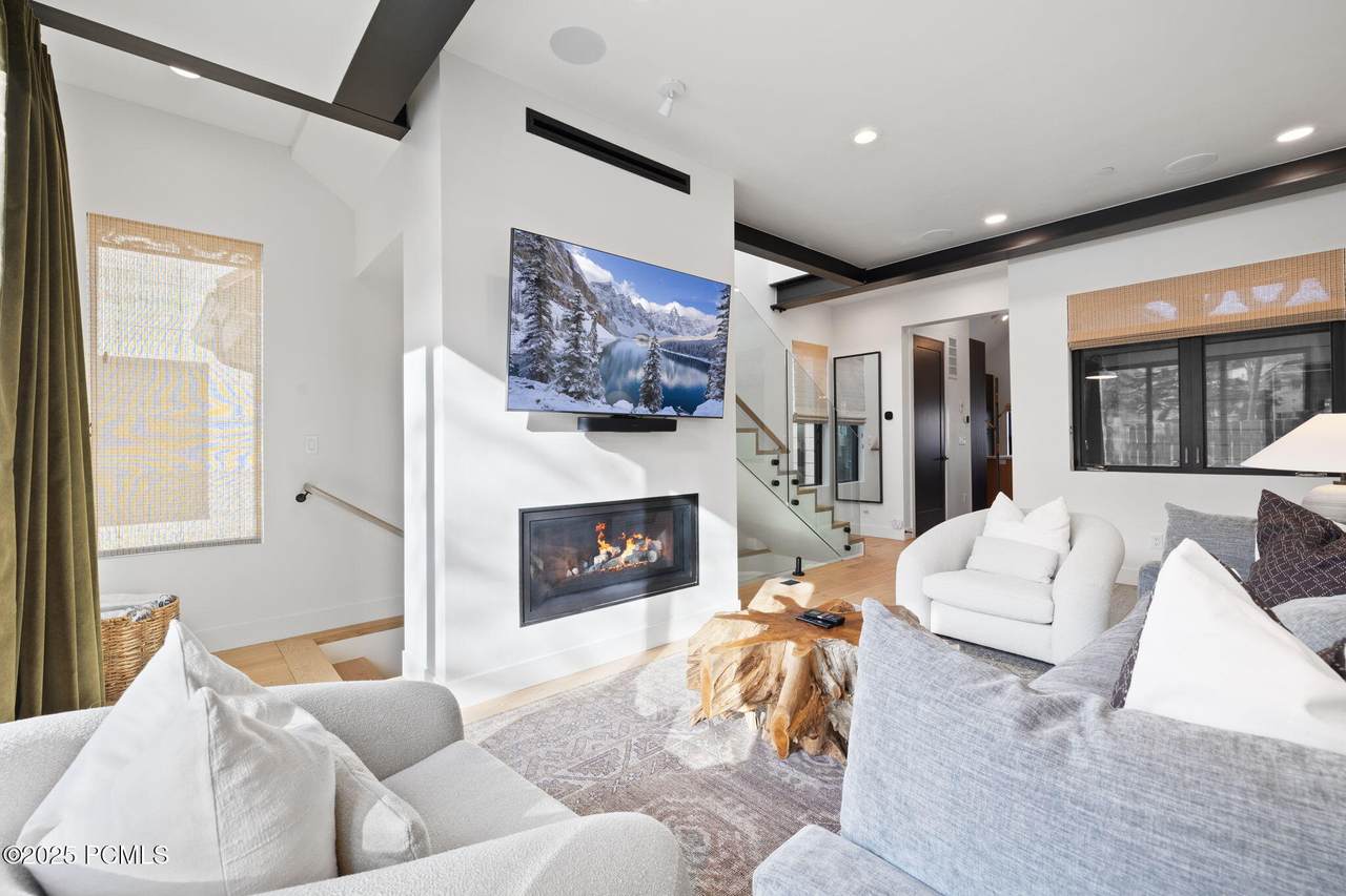 https://bt-photos.global.ssl.fastly.net/parkcity/1280_boomver_1_12600532-2.jpg
