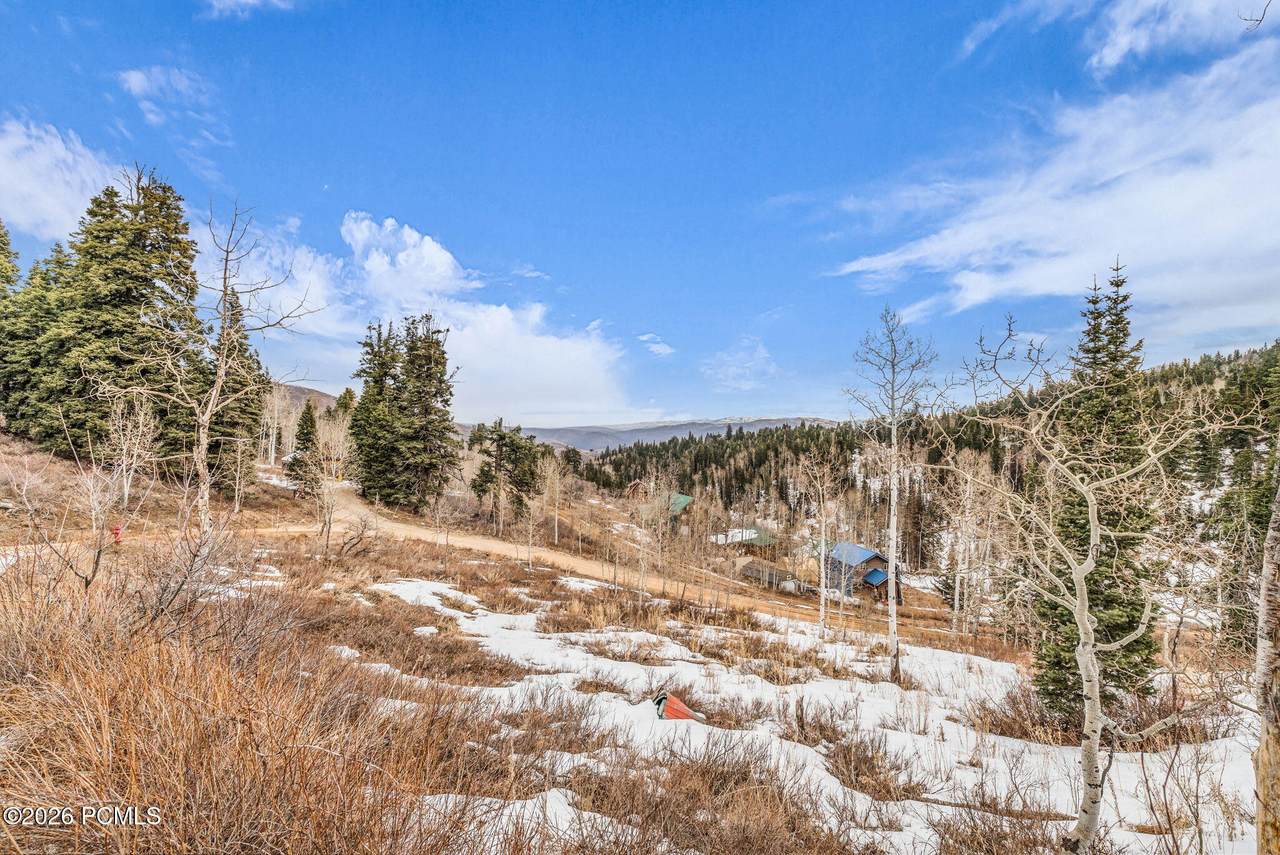 1365 Navajo Rd - Photo 1