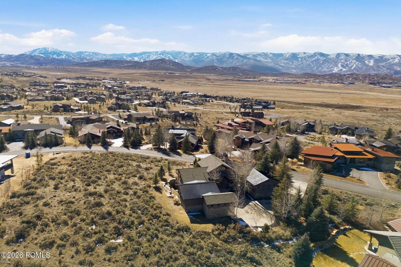 https://bt-photos.global.ssl.fastly.net/parkcity/1280_boomver_1_12600593-2.jpg