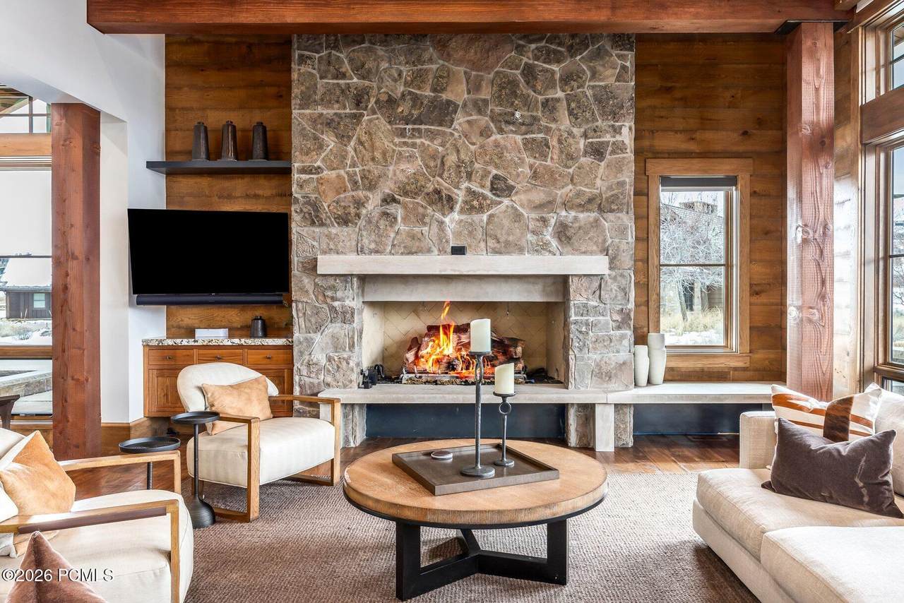https://bt-photos.global.ssl.fastly.net/parkcity/1280_boomver_1_12600718-2.jpg