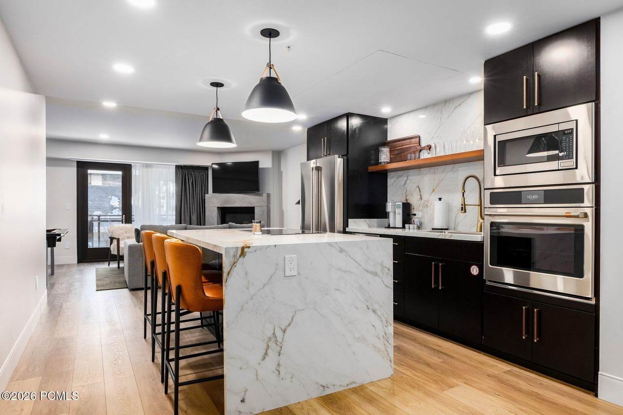 201 Heber Avenue - Photo 1