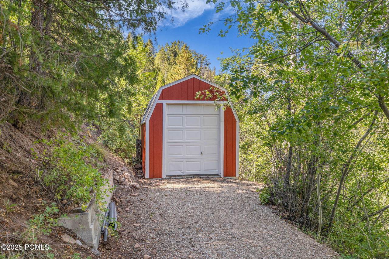 https://bt-photos.global.ssl.fastly.net/parkcity/1280_boomver_1_12600772-2.jpg