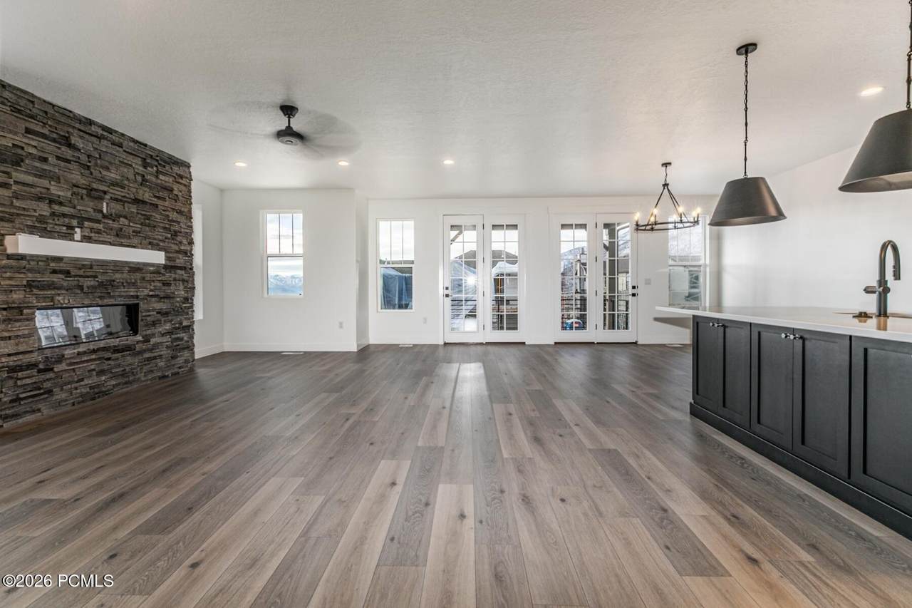 5996 Fairview Drive - Photo 1