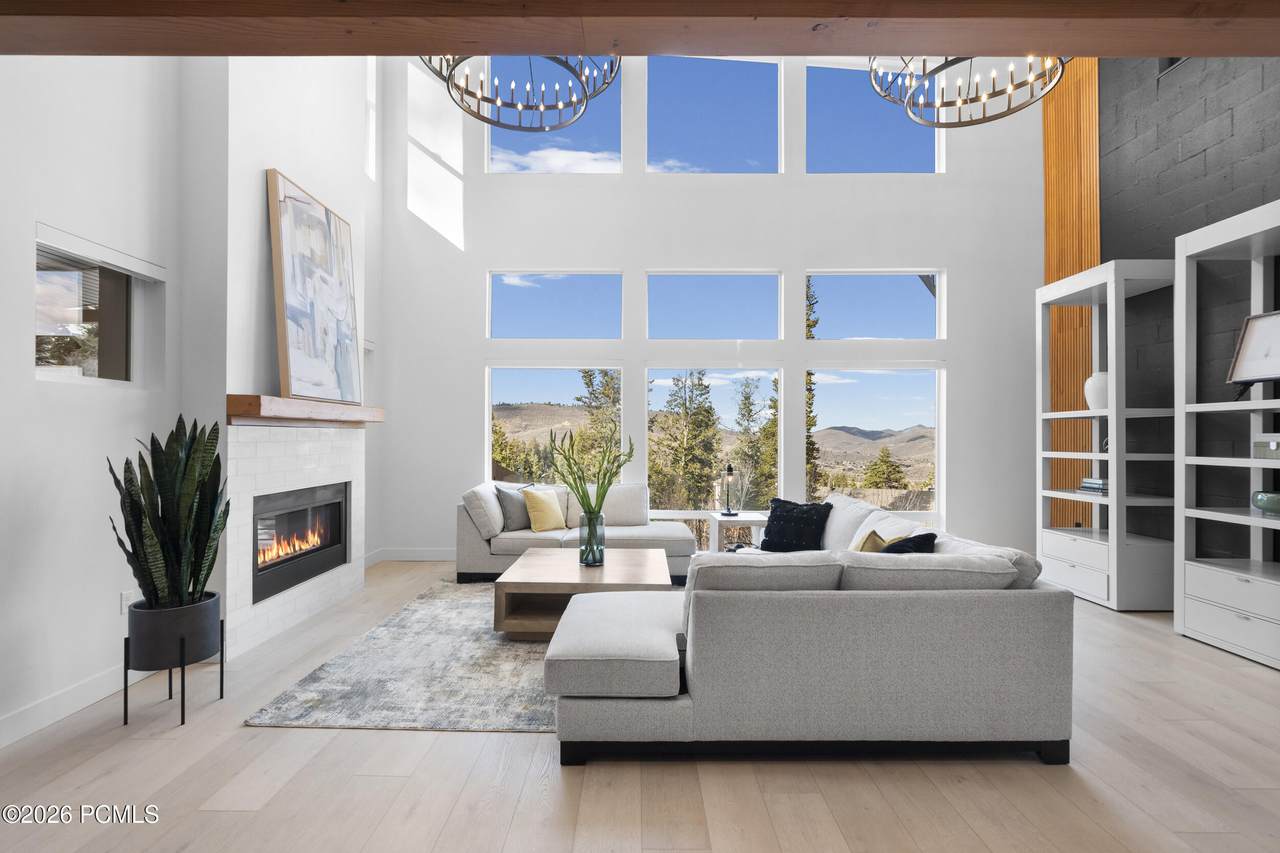 200 Matterhorn Drive - Photo 1