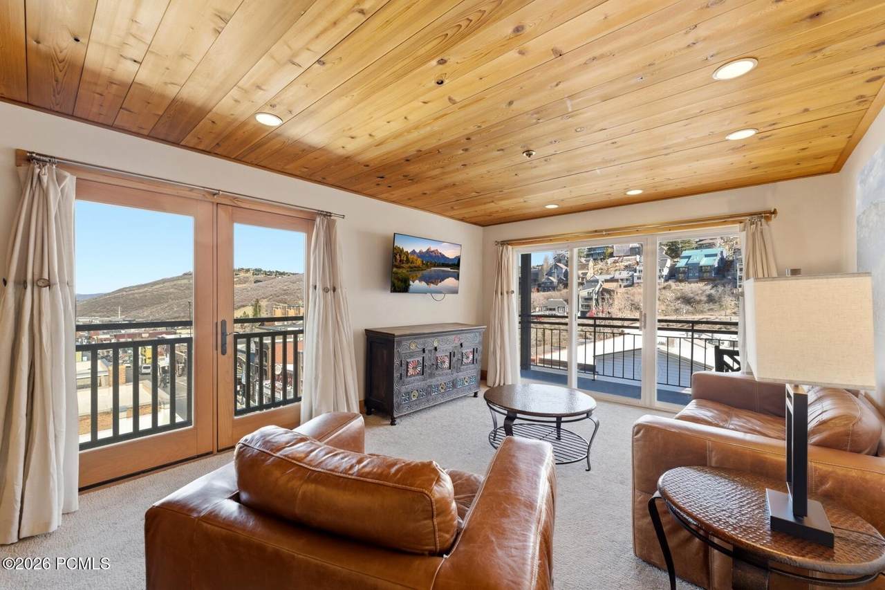 https://bt-photos.global.ssl.fastly.net/parkcity/1280_boomver_1_12601015-2.jpg