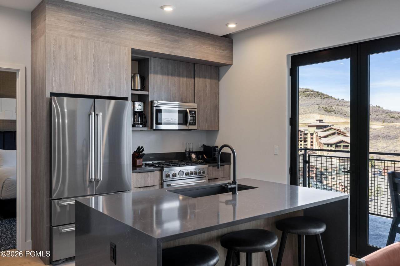 https://bt-photos.global.ssl.fastly.net/parkcity/1280_boomver_1_12601026-2.jpg