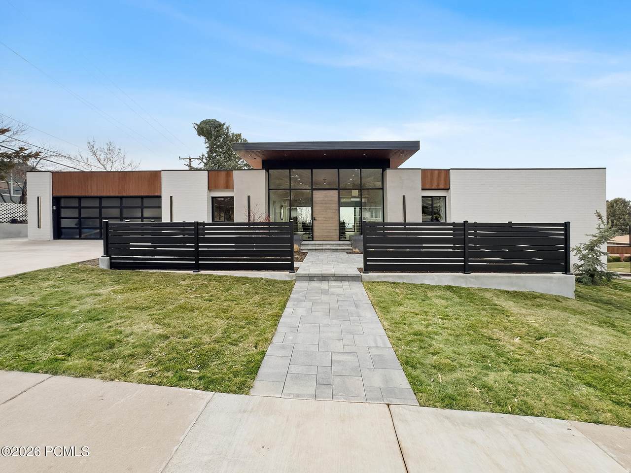 1332 Canterbury Drive - Photo 1