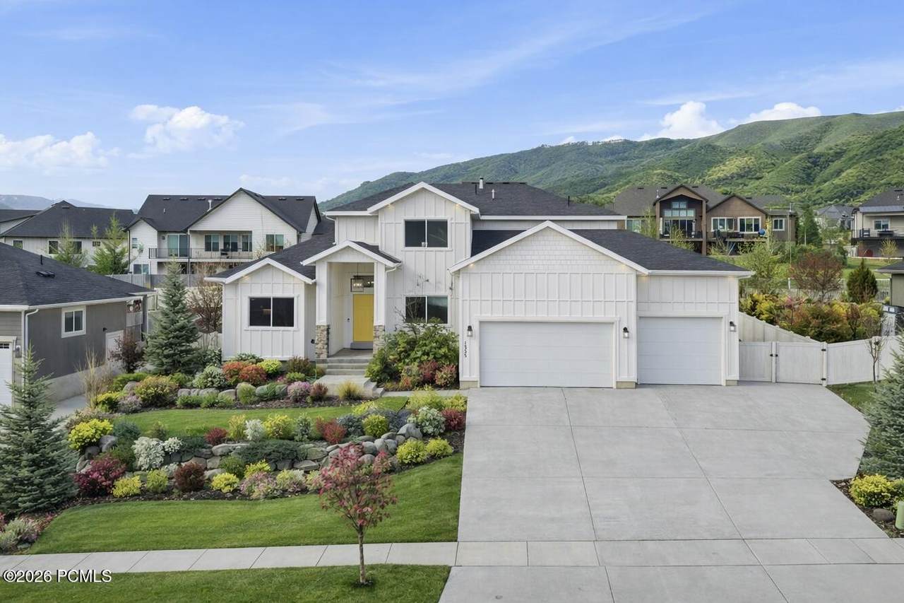 https://bt-photos.global.ssl.fastly.net/parkcity/1280_boomver_1_12601055-2.jpg