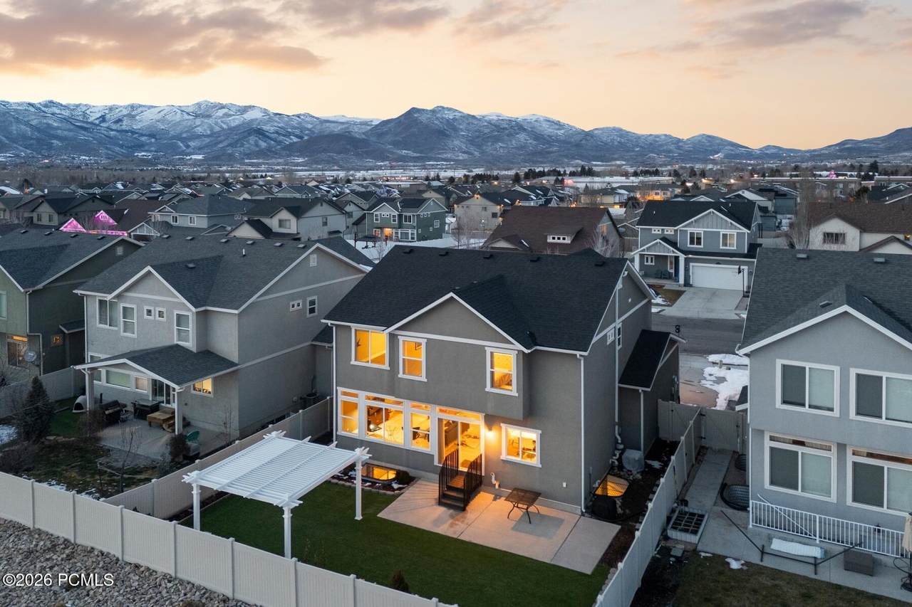 https://bt-photos.global.ssl.fastly.net/parkcity/1280_boomver_1_12601089-2.jpg
