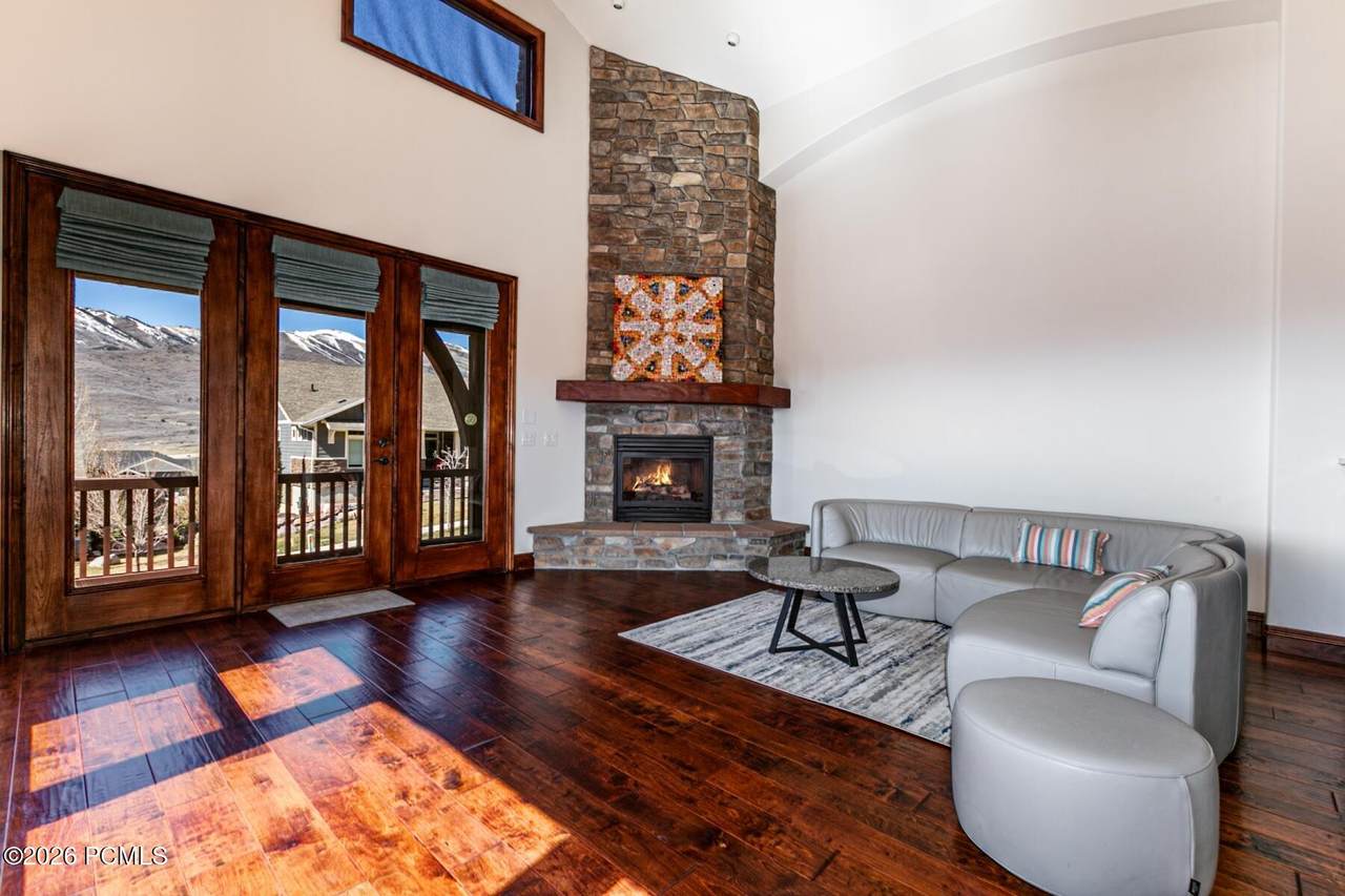 https://bt-photos.global.ssl.fastly.net/parkcity/1280_boomver_1_12601090-2.jpg
