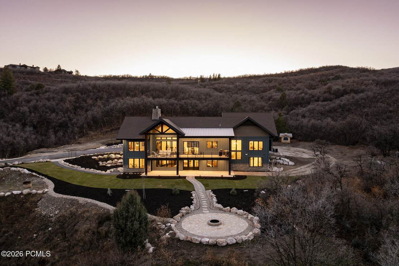 https://bt-photos.global.ssl.fastly.net/parkcity/1280_boomver_1_12601096-2.jpg