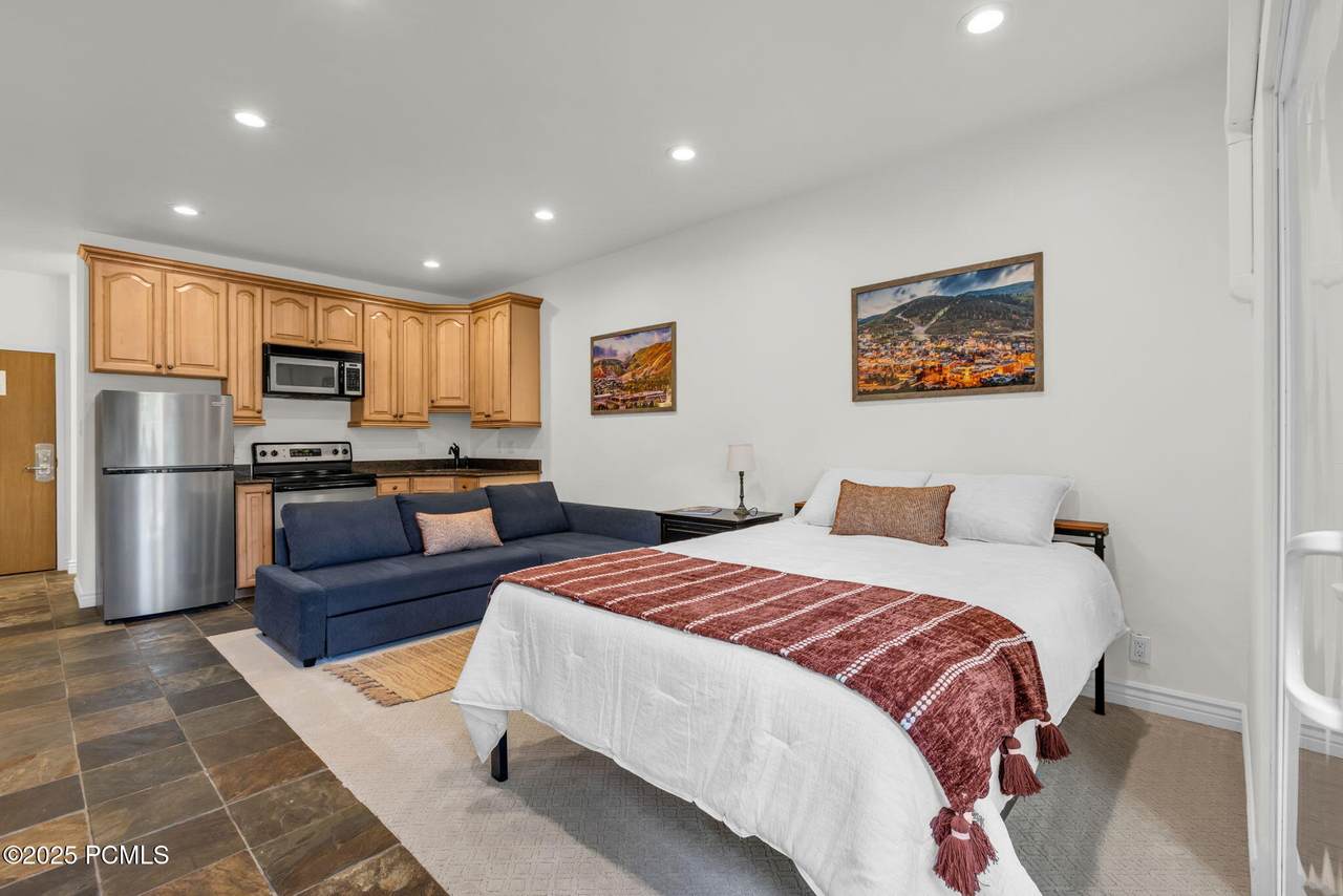 2285 Sidewinder Drive - Photo 1