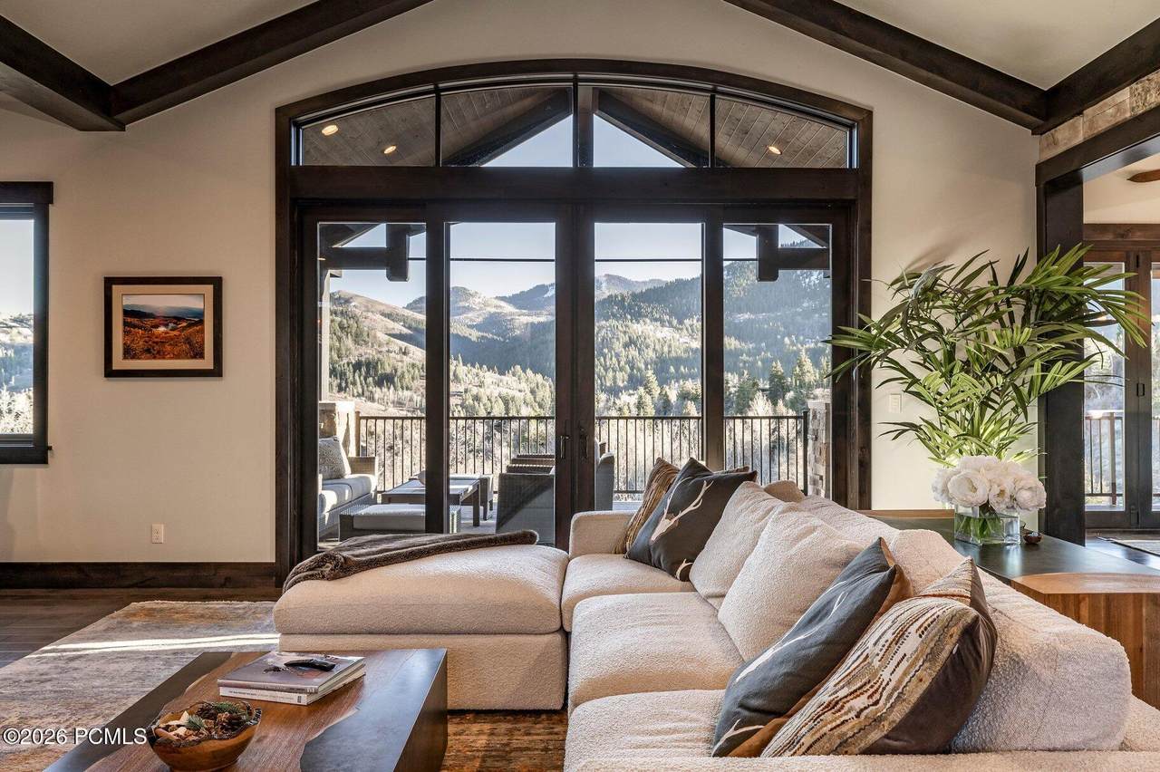 https://bt-photos.global.ssl.fastly.net/parkcity/1280_boomver_1_12601114-2.jpg