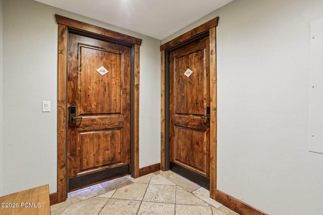https://bt-photos.global.ssl.fastly.net/parkcity/1280_boomver_1_12601132-2.jpg