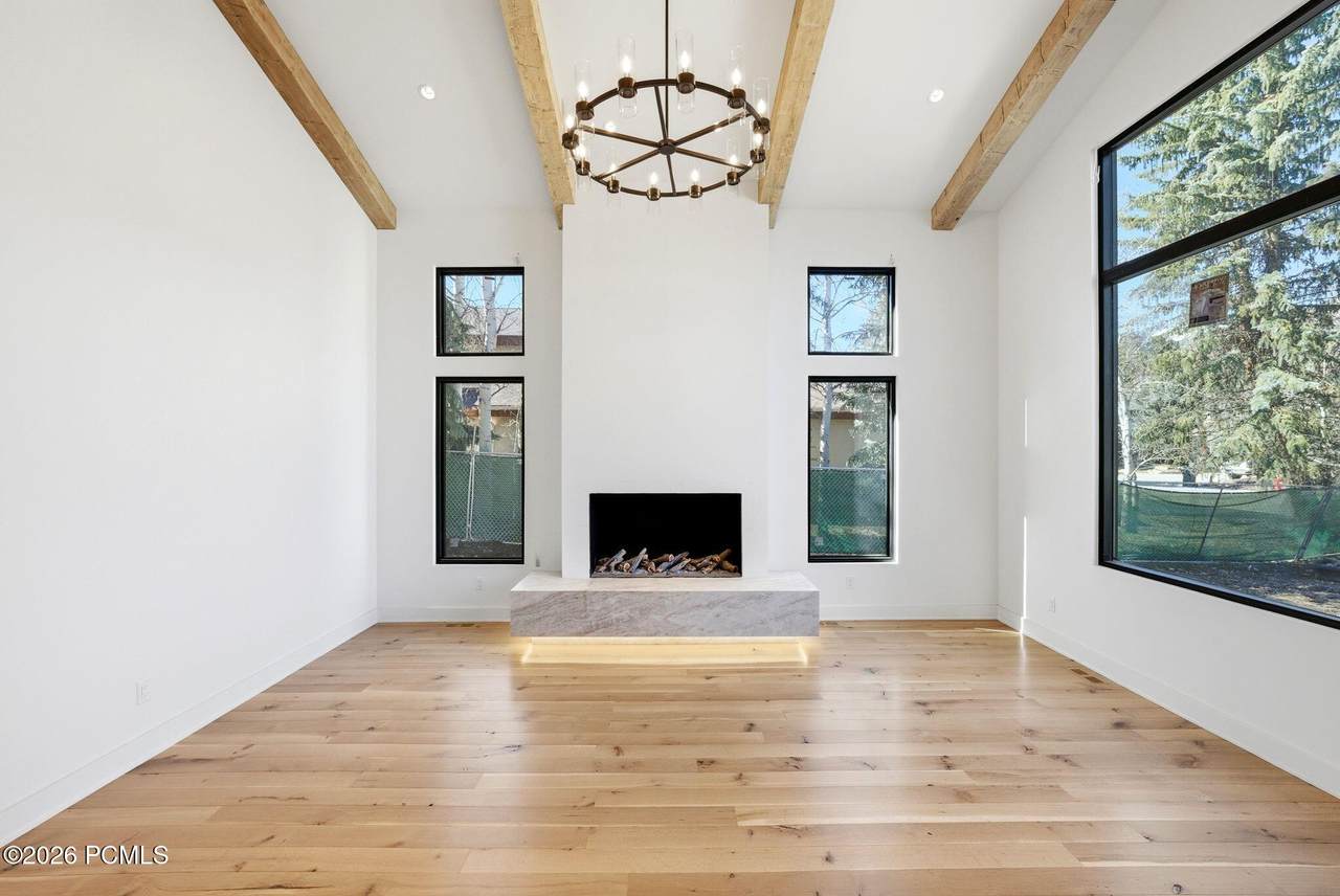 https://bt-photos.global.ssl.fastly.net/parkcity/1280_boomver_1_12601160-2.jpg