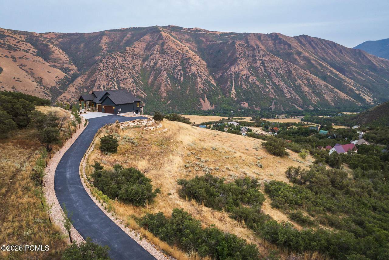 https://bt-photos.global.ssl.fastly.net/parkcity/1280_boomver_1_12601178-2.jpg