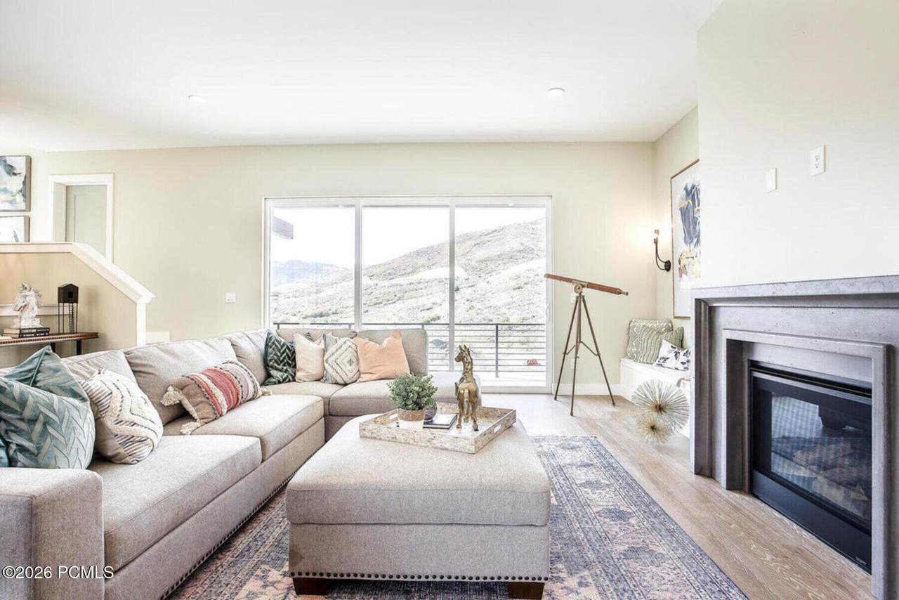 https://bt-photos.global.ssl.fastly.net/parkcity/1280_boomver_1_12601256-2.jpg
