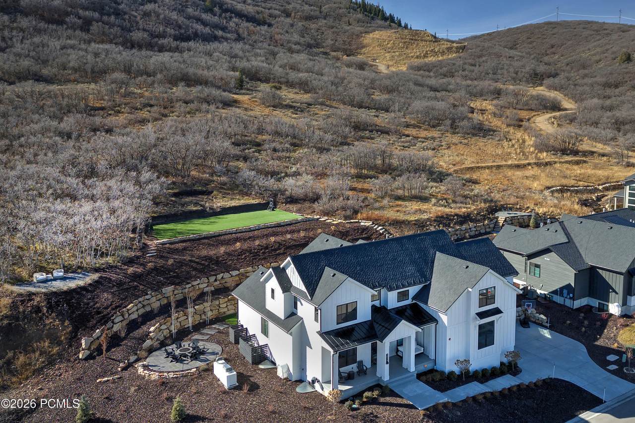 https://bt-photos.global.ssl.fastly.net/parkcity/1280_boomver_1_12601265-2.jpg