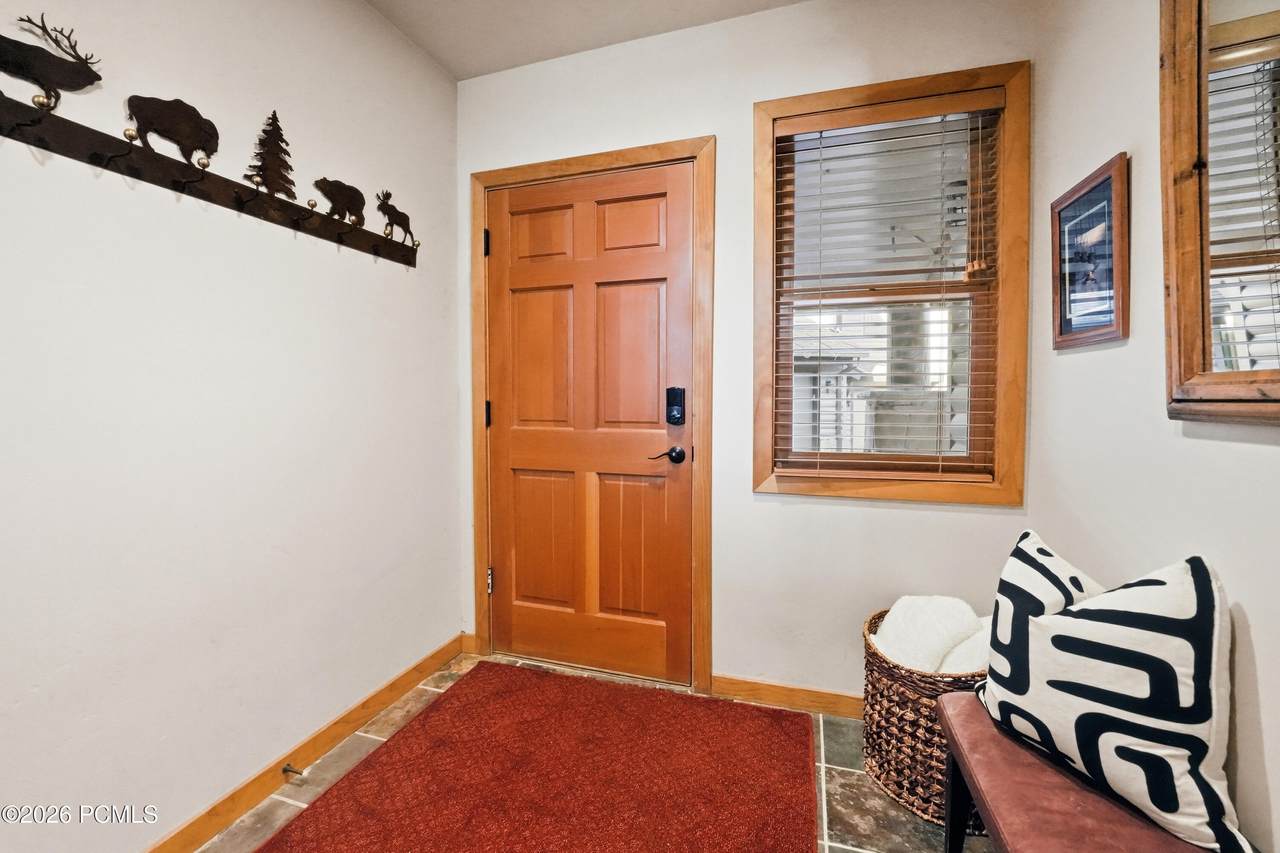https://bt-photos.global.ssl.fastly.net/parkcity/1280_boomver_1_12601288-2.jpg