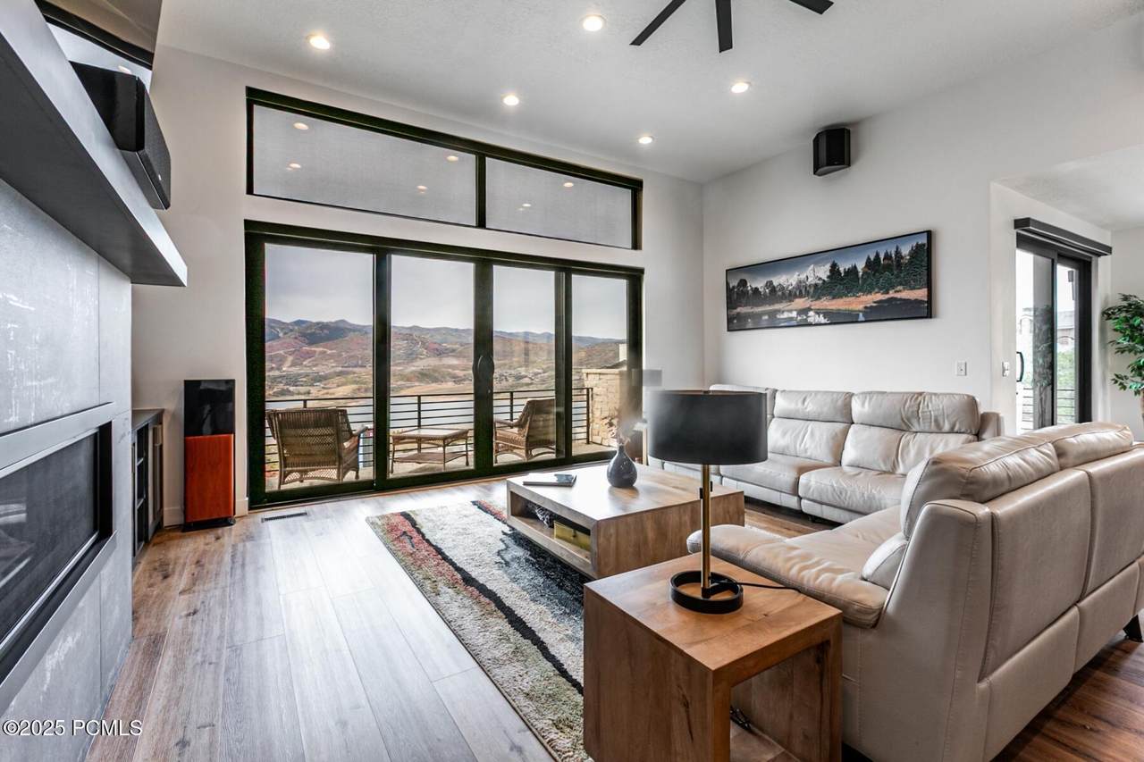 https://bt-photos.global.ssl.fastly.net/parkcity/1280_boomver_1_12601294-2.jpg