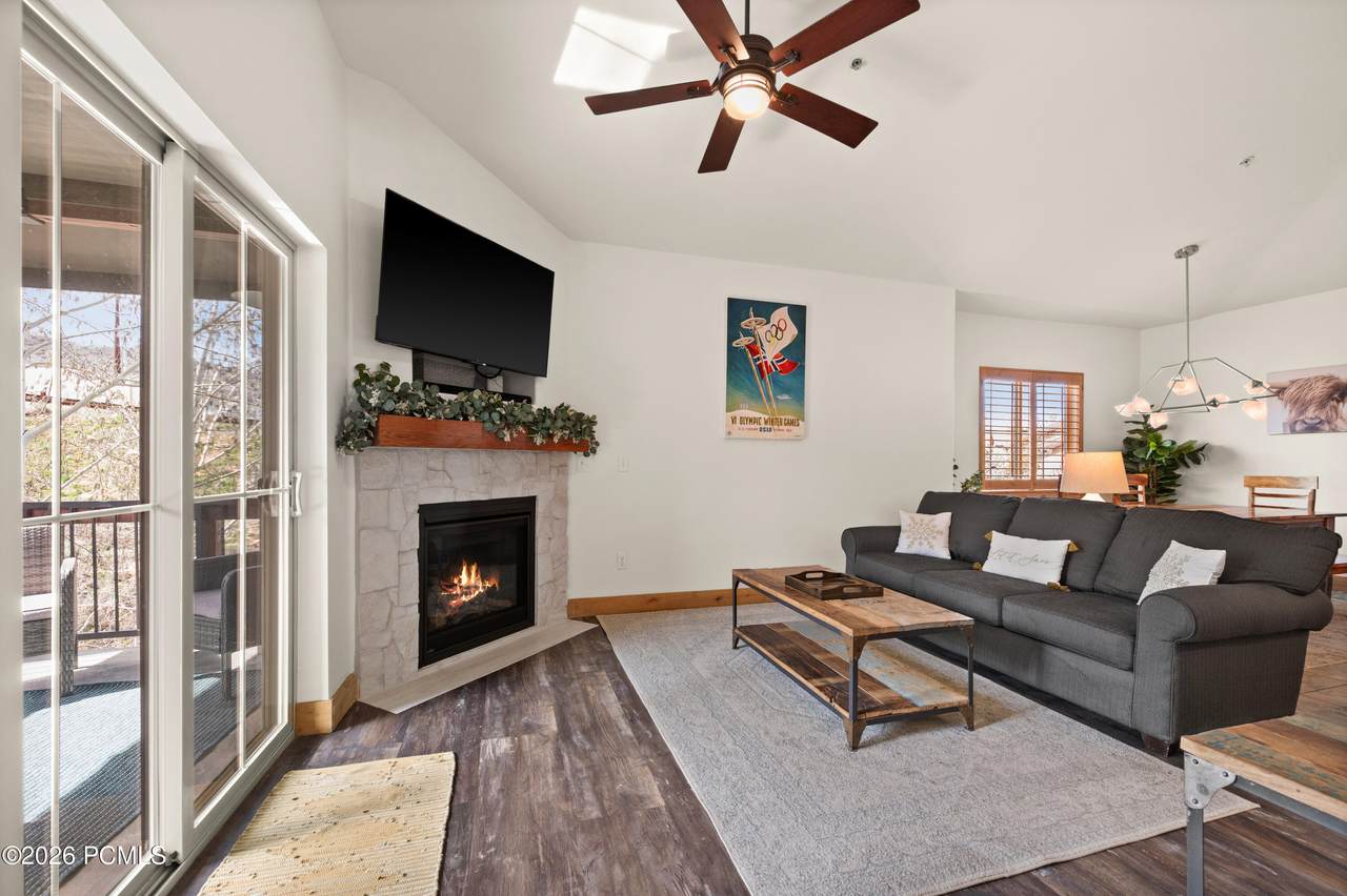 https://bt-photos.global.ssl.fastly.net/parkcity/1280_boomver_1_12601297-2.jpg