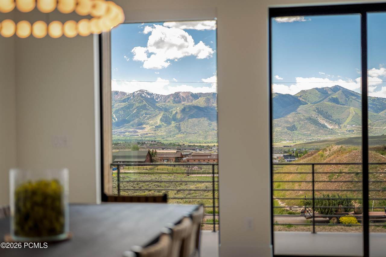 https://bt-photos.global.ssl.fastly.net/parkcity/1280_boomver_1_12601308-2.jpg