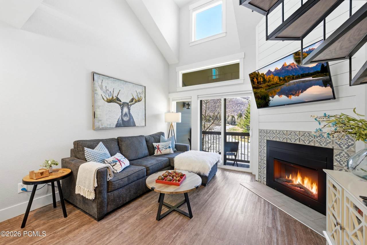 https://bt-photos.global.ssl.fastly.net/parkcity/1280_boomver_1_12601314-2.jpg