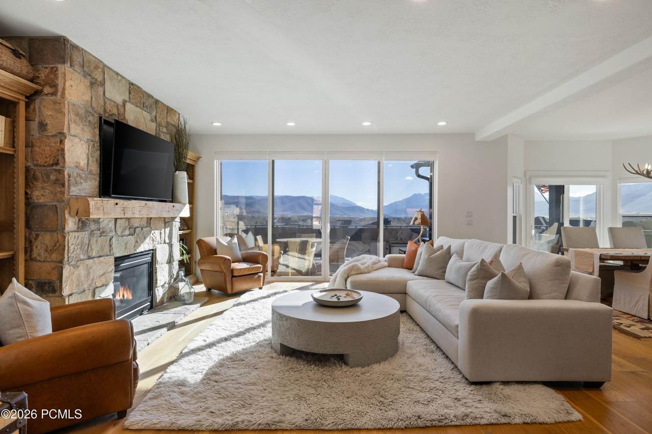https://bt-photos.global.ssl.fastly.net/parkcity/1280_boomver_1_12601368-2.jpg