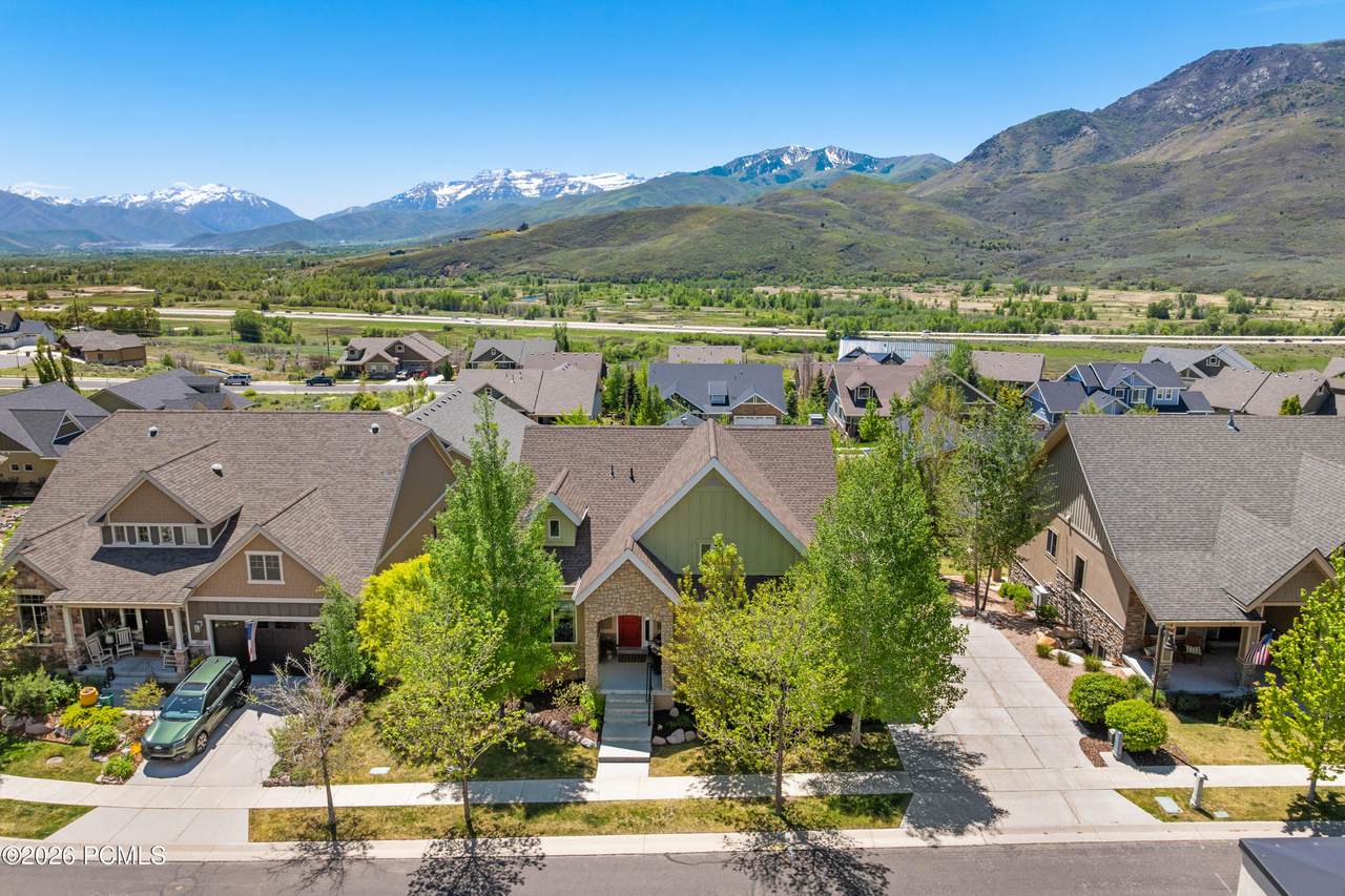 https://bt-photos.global.ssl.fastly.net/parkcity/1280_boomver_1_12601421-2.jpg