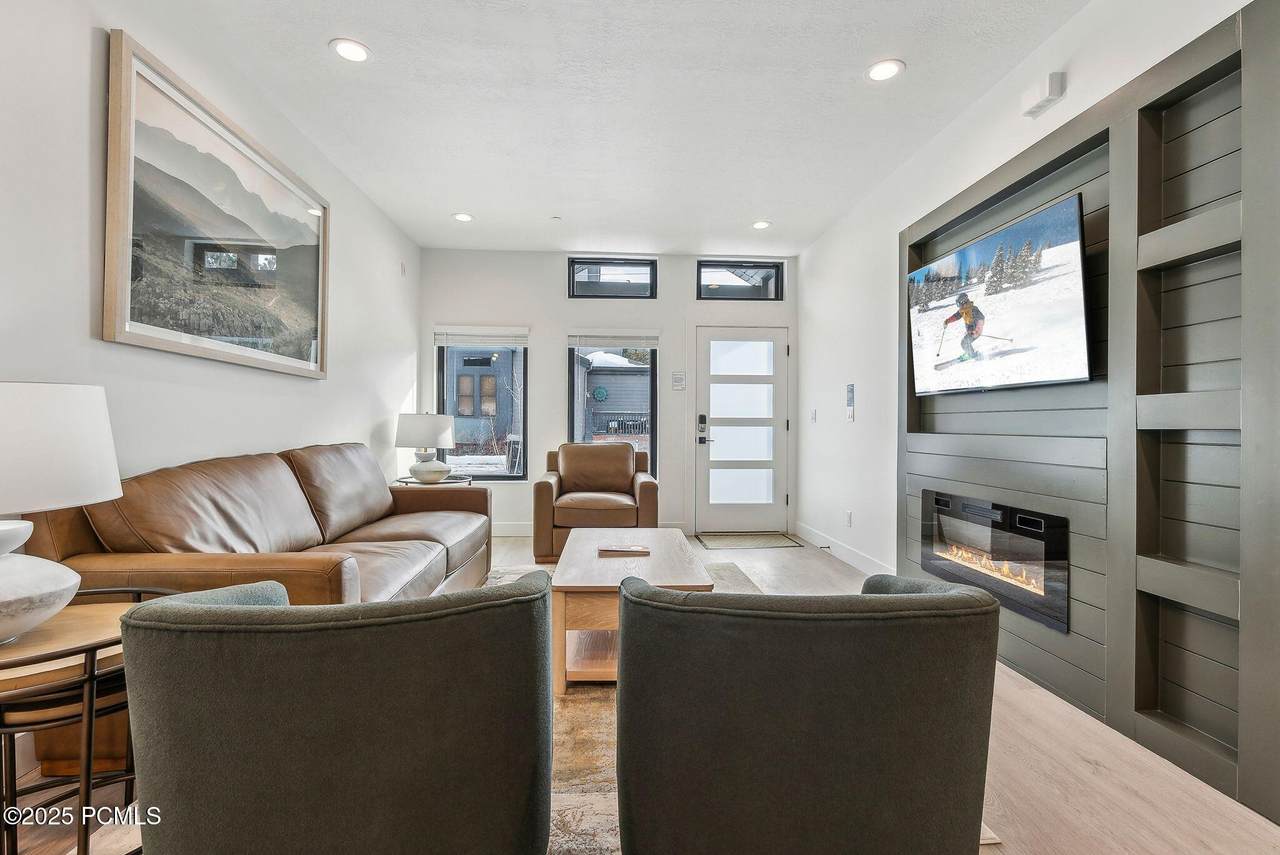 https://bt-photos.global.ssl.fastly.net/parkcity/1280_boomver_1_12601432-2.jpg
