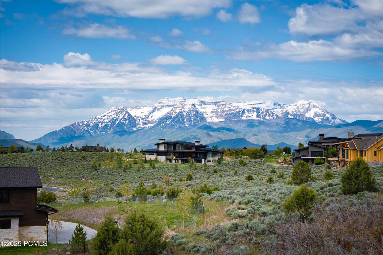 https://bt-photos.global.ssl.fastly.net/parkcity/1280_boomver_1_12601528-2.jpg