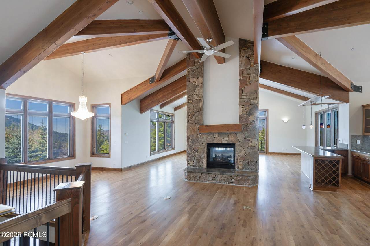 https://bt-photos.global.ssl.fastly.net/parkcity/1280_boomver_1_12601534-2.jpg