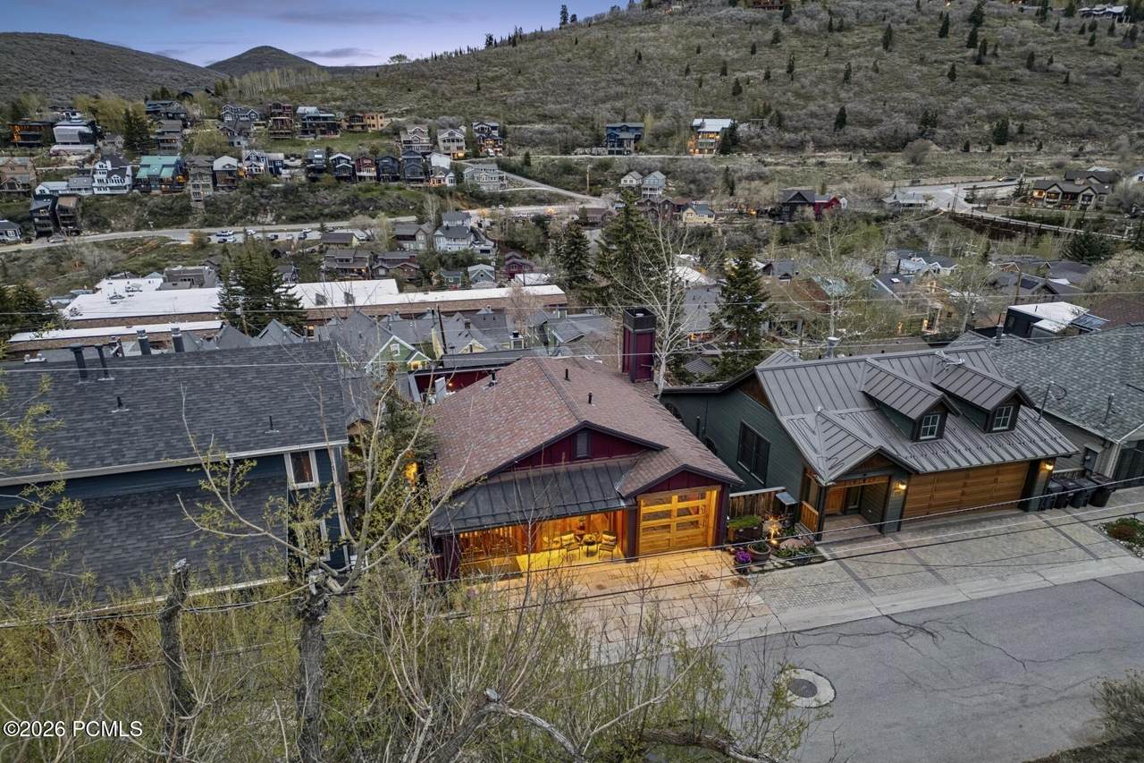 https://bt-photos.global.ssl.fastly.net/parkcity/1280_boomver_1_12601576-2.jpg