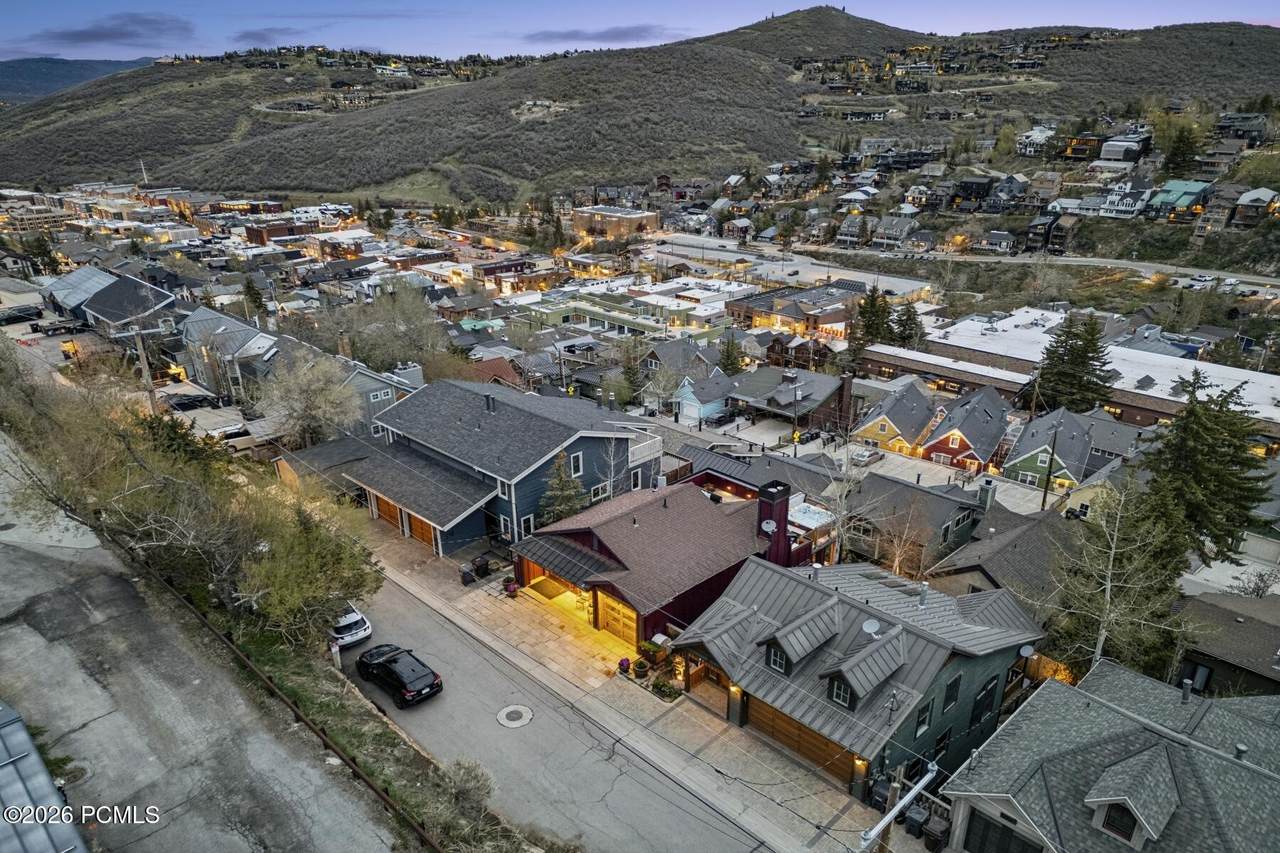 https://bt-photos.global.ssl.fastly.net/parkcity/1280_boomver_1_12601576-2.jpg