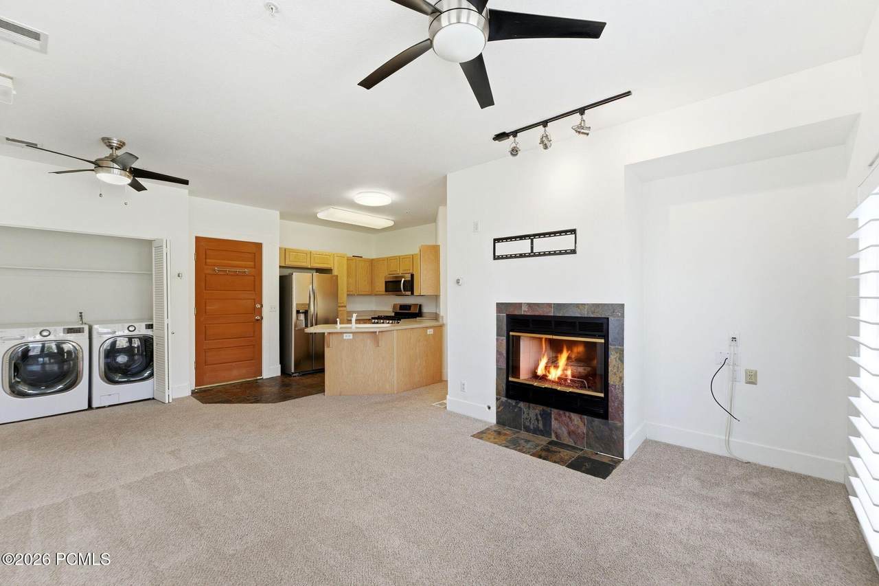https://bt-photos.global.ssl.fastly.net/parkcity/1280_boomver_1_12601604-2.jpg
